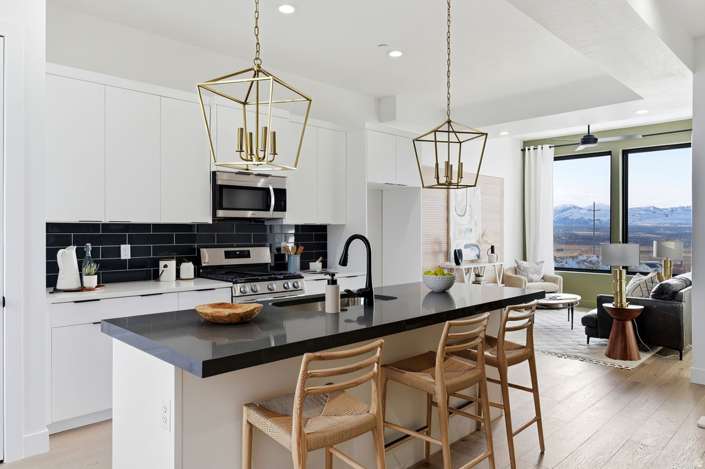 14388 S CHAMP CV Draper, UT 84020