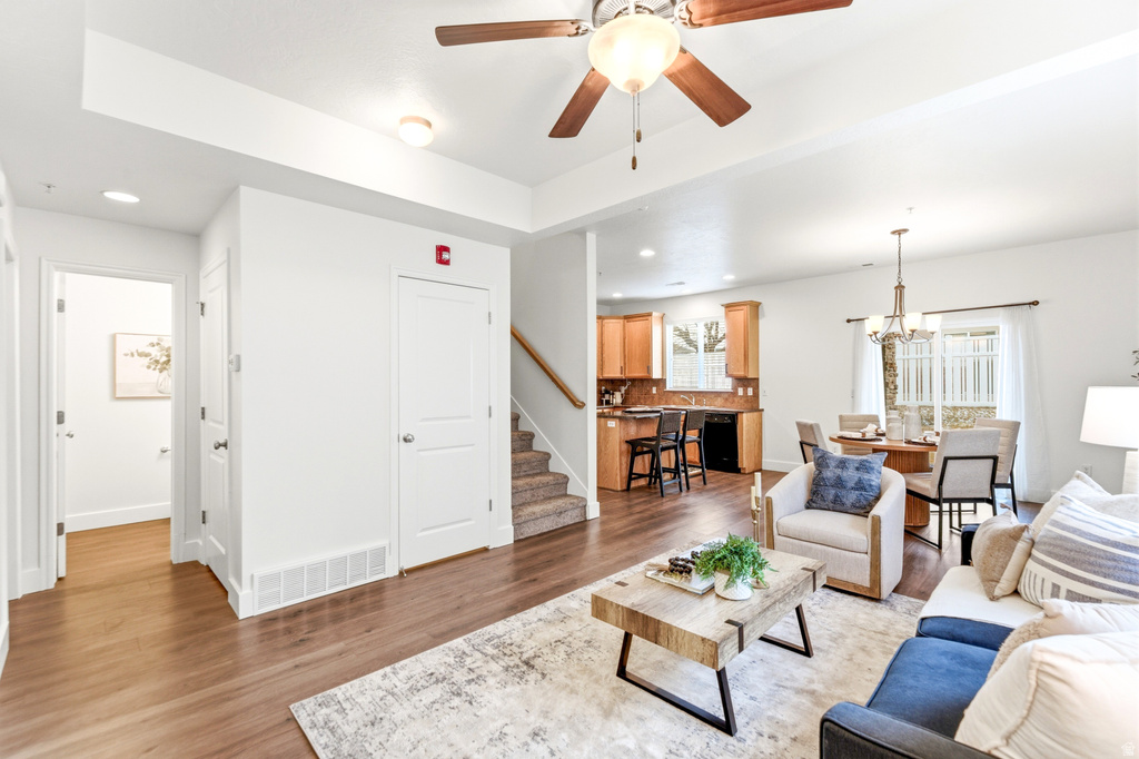 4729 W THORNDALE WAY West Jordan, UT 84084