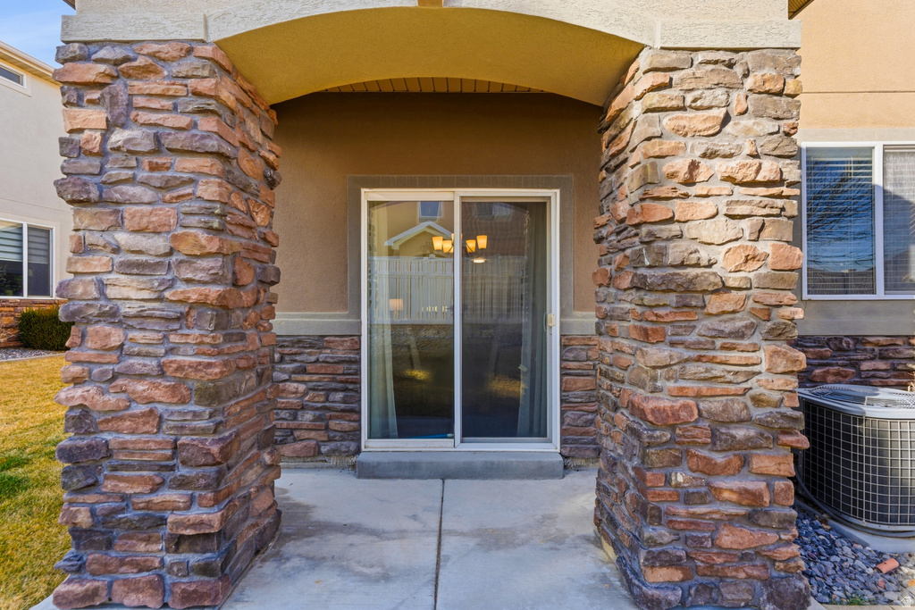 4729 W THORNDALE WAY West Jordan, UT 84084