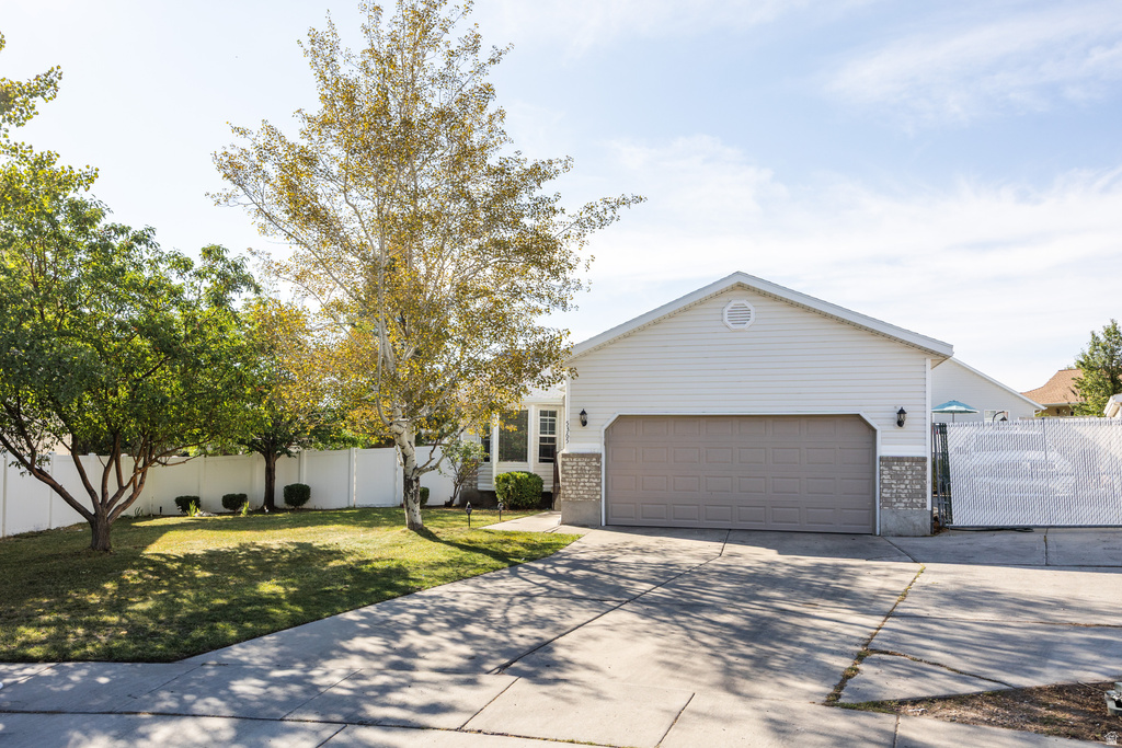 5365 W ALPINE FLOWER CIR Kearns, UT 84118