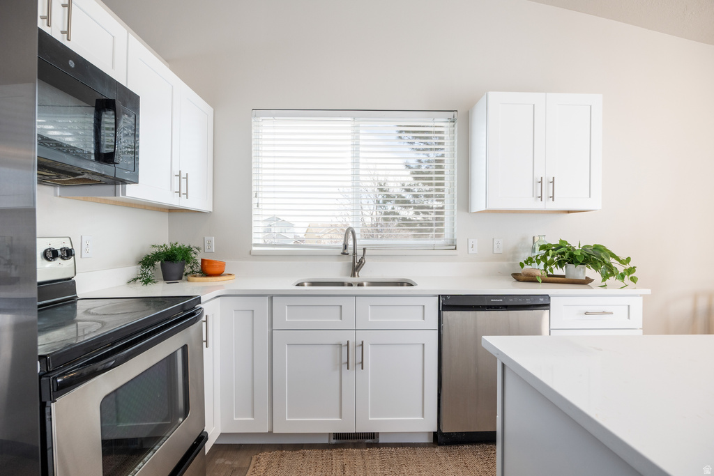 5365 W ALPINE FLOWER CIR Kearns, UT 84118