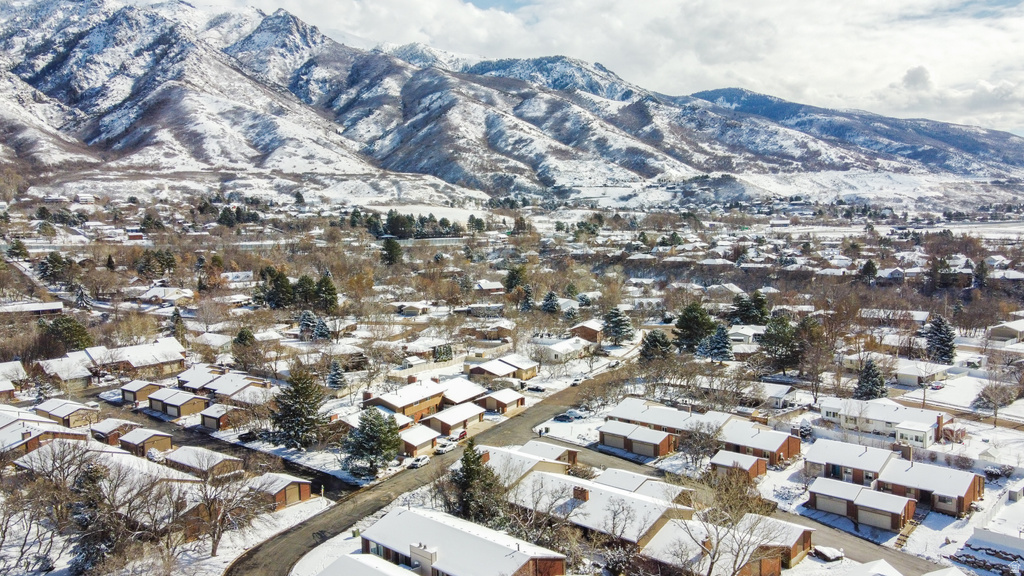 2547 E 1900 N Layton, UT 84040