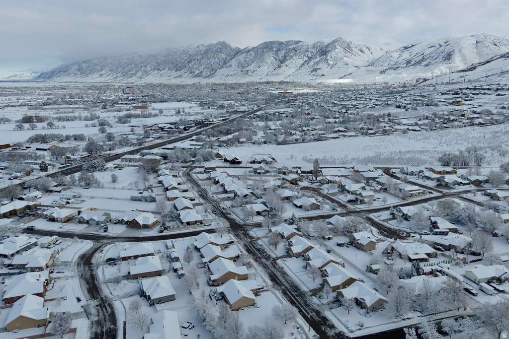 2266 S 450 W Perry, UT 84302