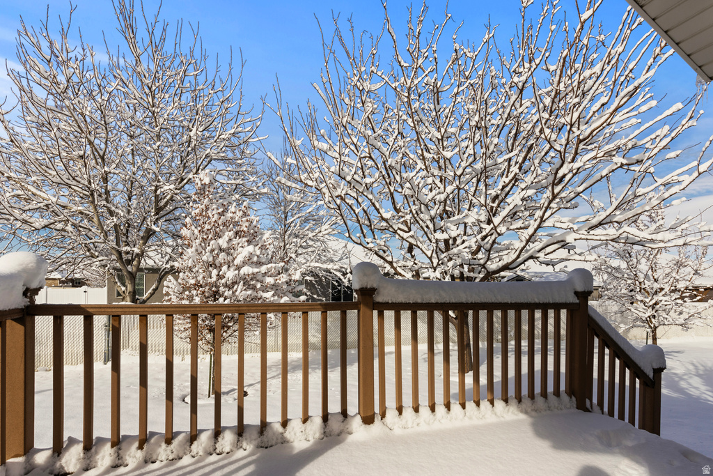 2266 S 450 W Perry, UT 84302