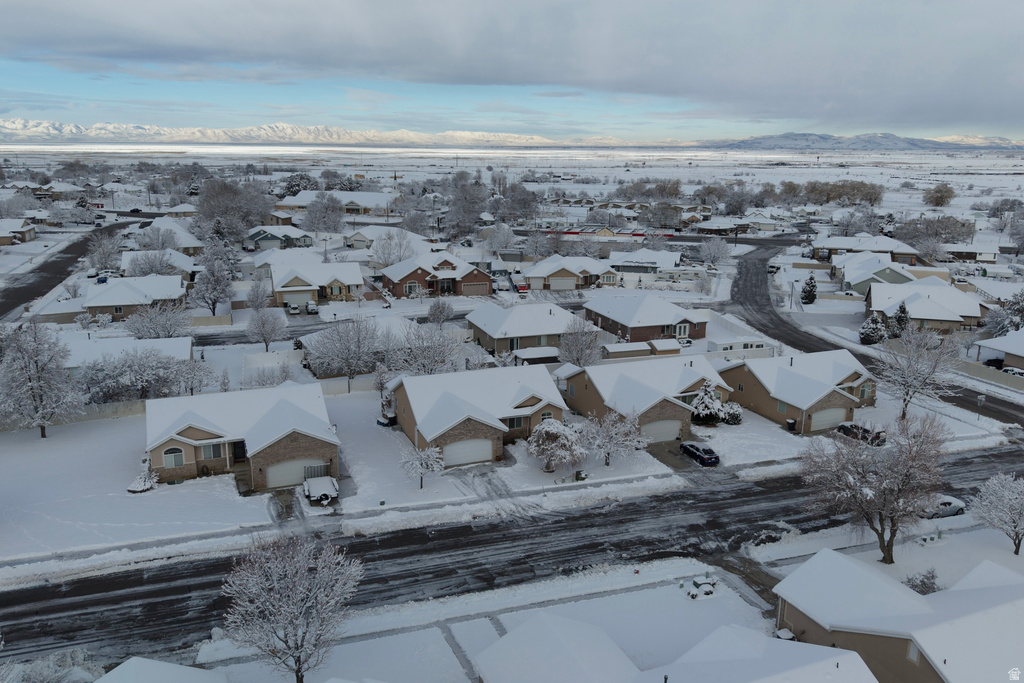 2266 S 450 W Perry, UT 84302