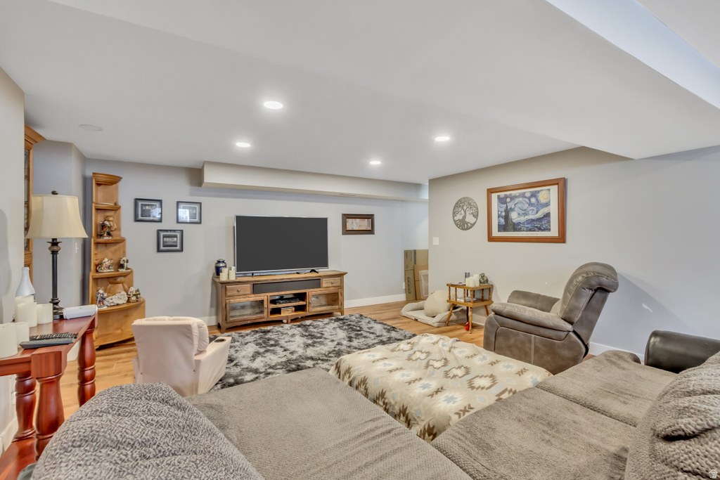 3085 W DANUBE DR Salt Lake City, UT 84129