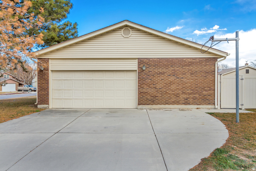 3085 W DANUBE DR Salt Lake City, UT 84129