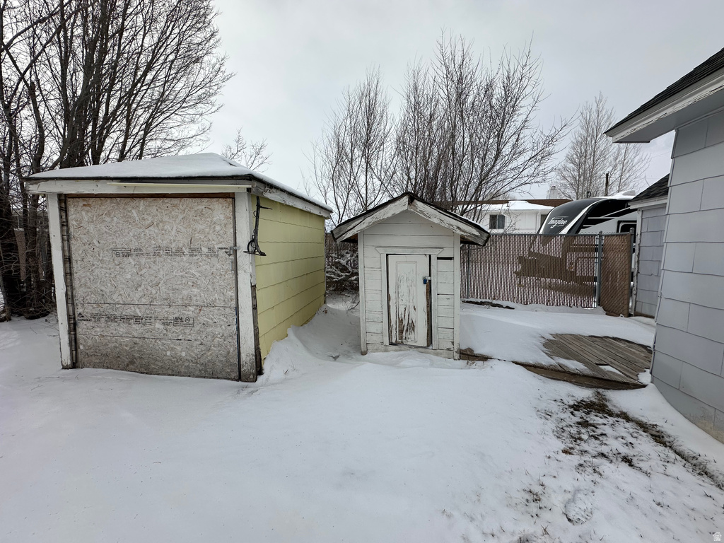 279 W 100 N Panguitch, UT 84759