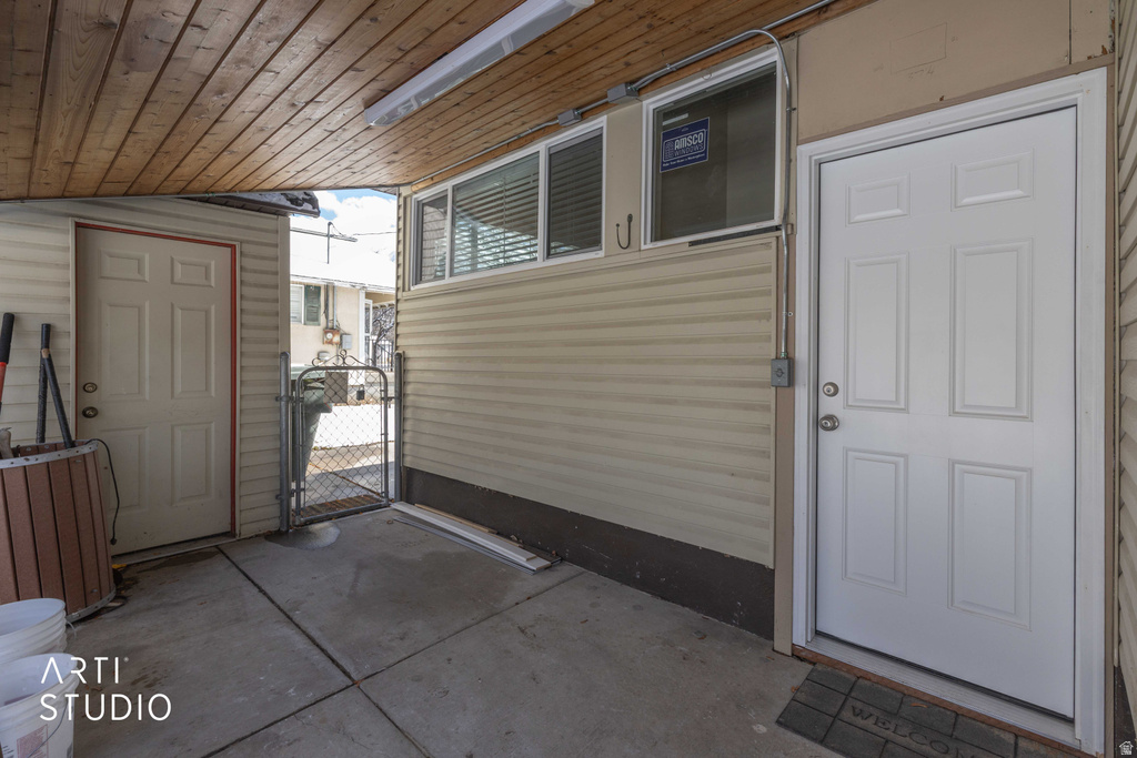 802 CANYON RD Ogden, UT 84404