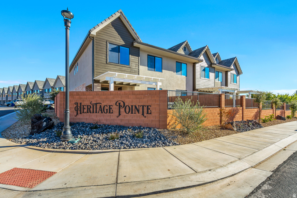 960 HERITAGE DR #47 Santa Clara, UT 84765