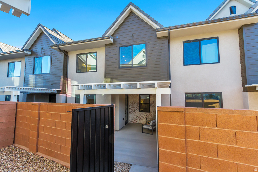 960 HERITAGE DR #47 Santa Clara, UT 84765