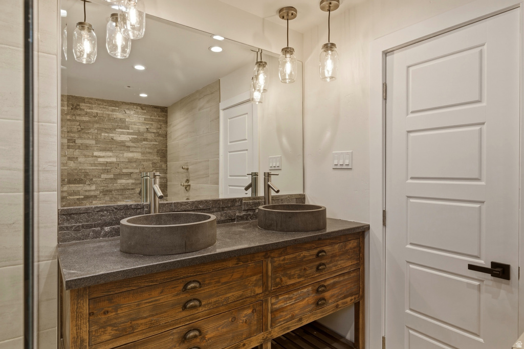 1358 E MAPLEWOOD DR Murray, UT 84121