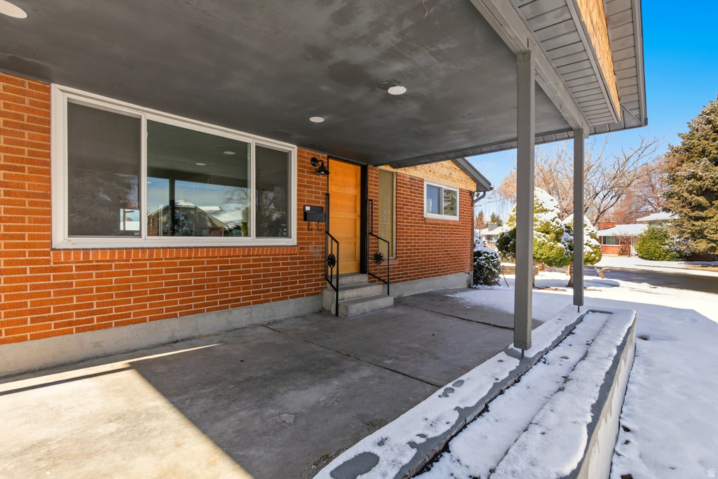 1358 E MAPLEWOOD DR Murray, UT 84121