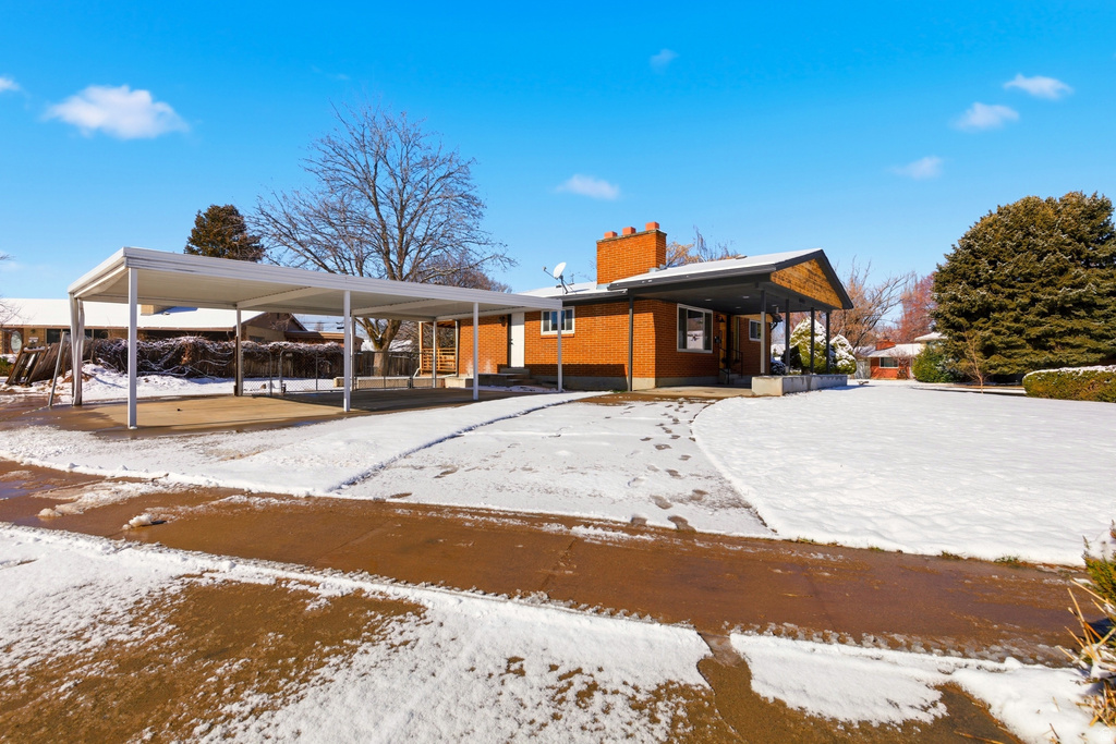 1358 E MAPLEWOOD DR Murray, UT 84121