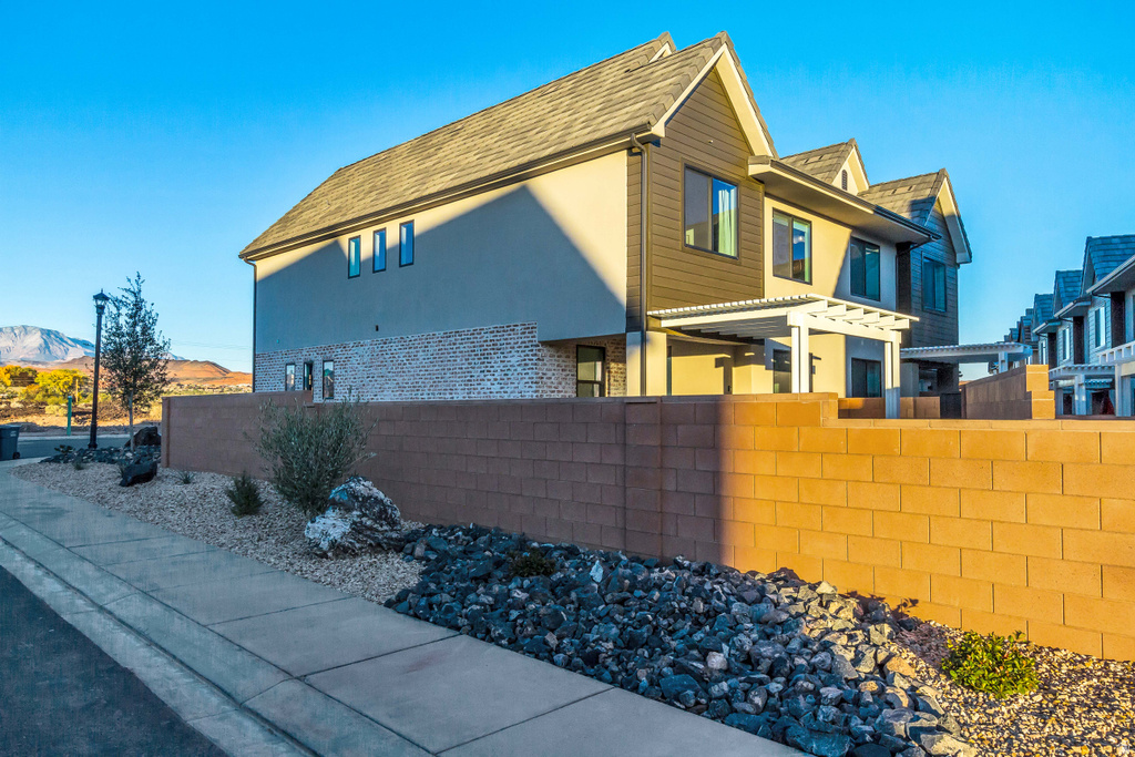 2420 SAGE DR #44 Santa Clara, UT 84765