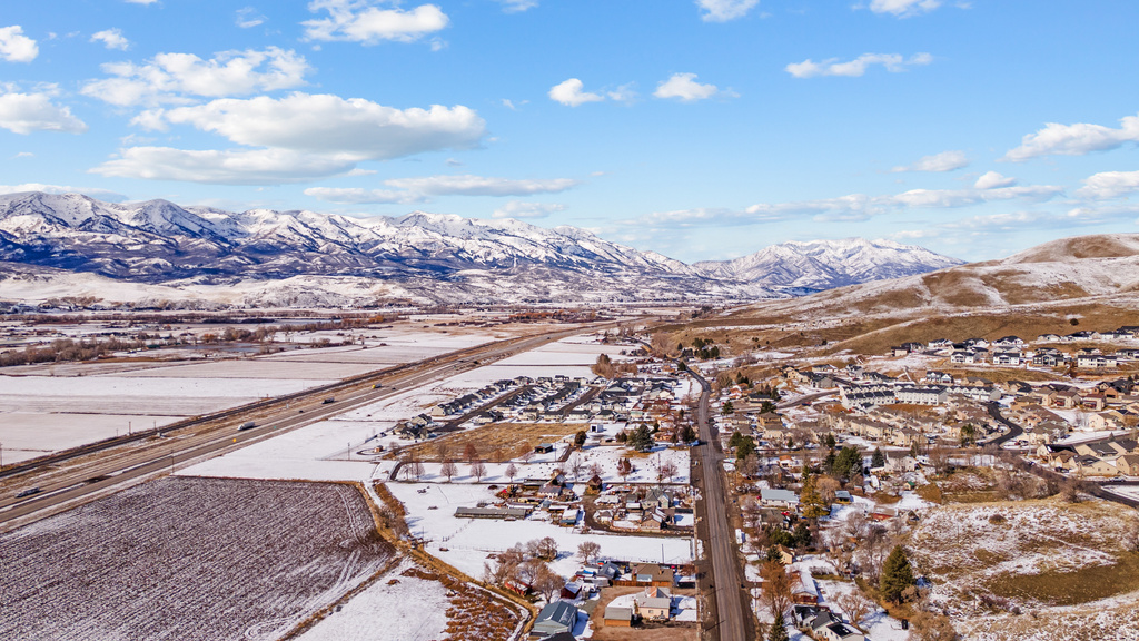 586 N 700 E Morgan, UT 84050