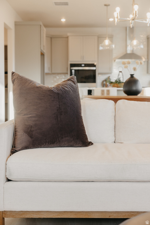 5215 S PARAMOUNT DR Riverdale, UT 84405