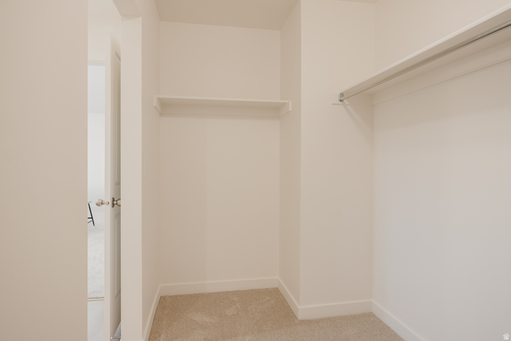 5215 S PARAMOUNT DR Riverdale, UT 84405