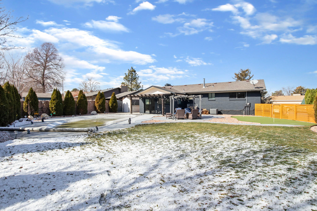 2569 W 5645 S Taylorsville, UT 84129