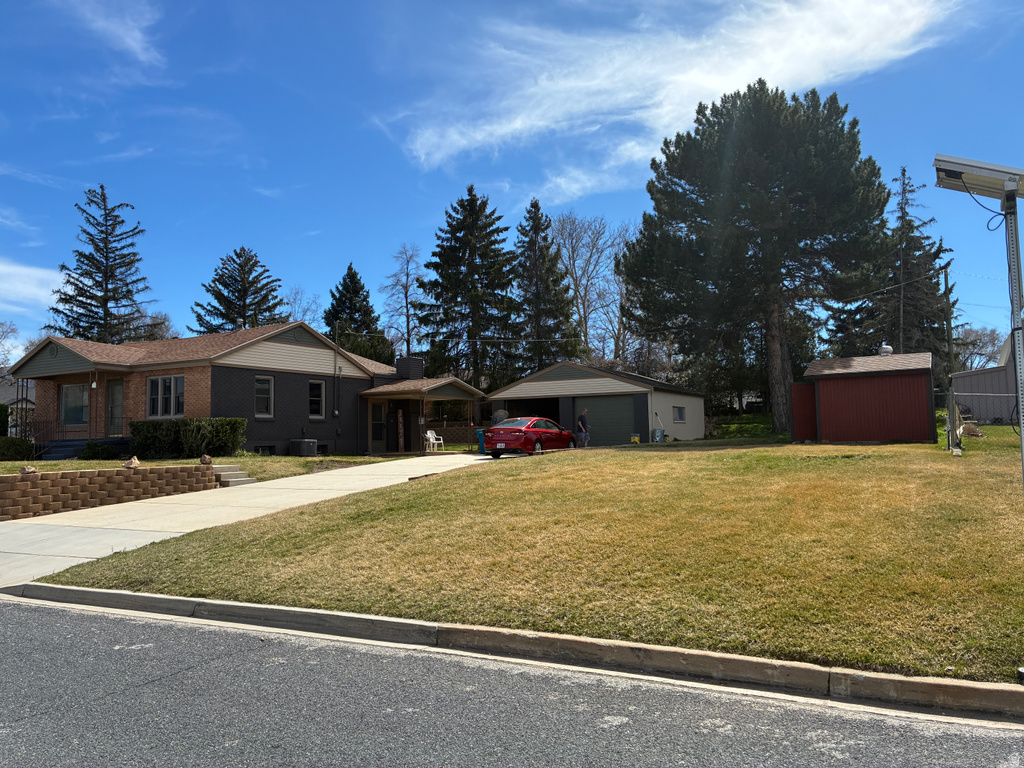 403 HIGHLAND DR Ogden, UT 84405