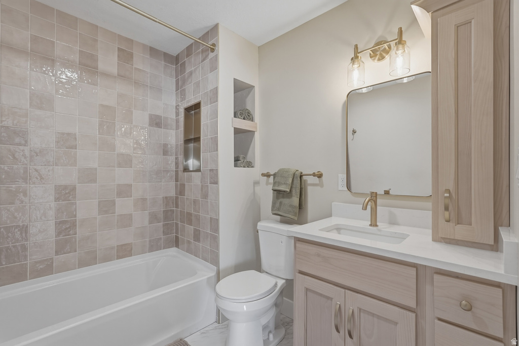 403 HIGHLAND DR Ogden, UT 84405