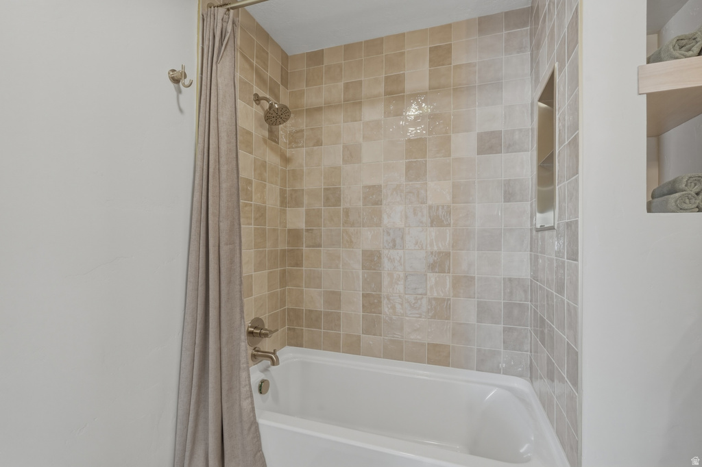 403 HIGHLAND DR Ogden, UT 84405