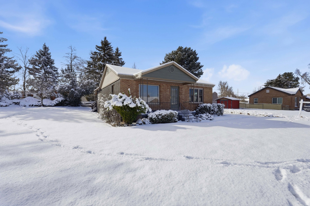 403 HIGHLAND DR Ogden, UT 84405