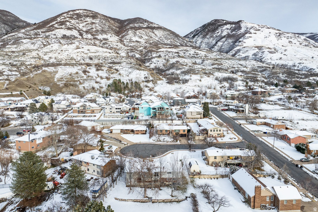 871 N POPLAR CIR Centerville, UT 84014