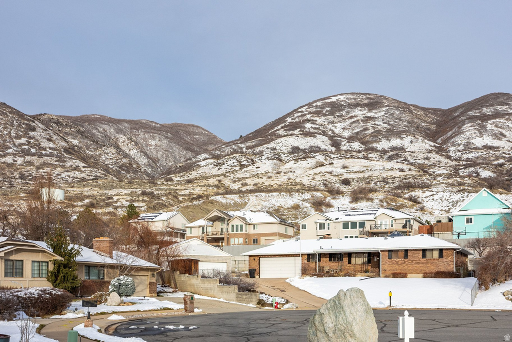 871 N POPLAR CIR Centerville, UT 84014