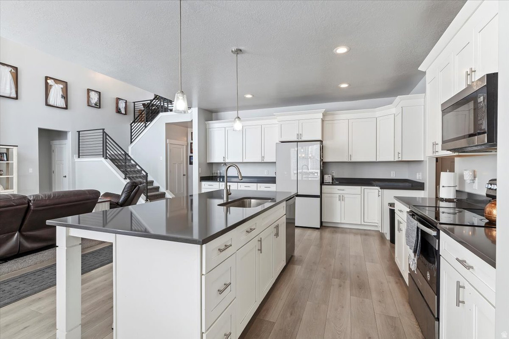 14884 S LONE BIRCH LN Draper, UT 84020