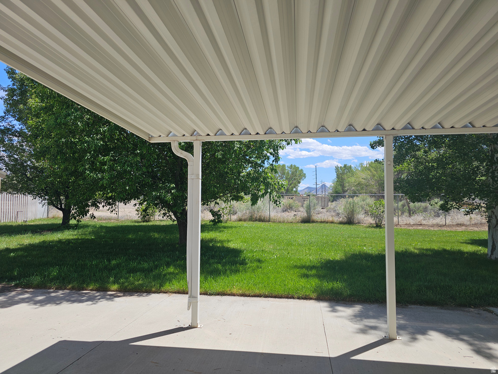 583 W 125 N photo 5