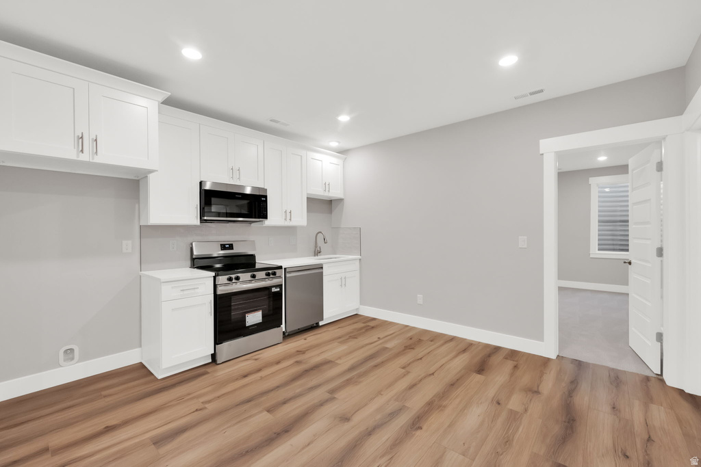 2098 W NICHOLAS FARM LN South Jordan, UT 84095