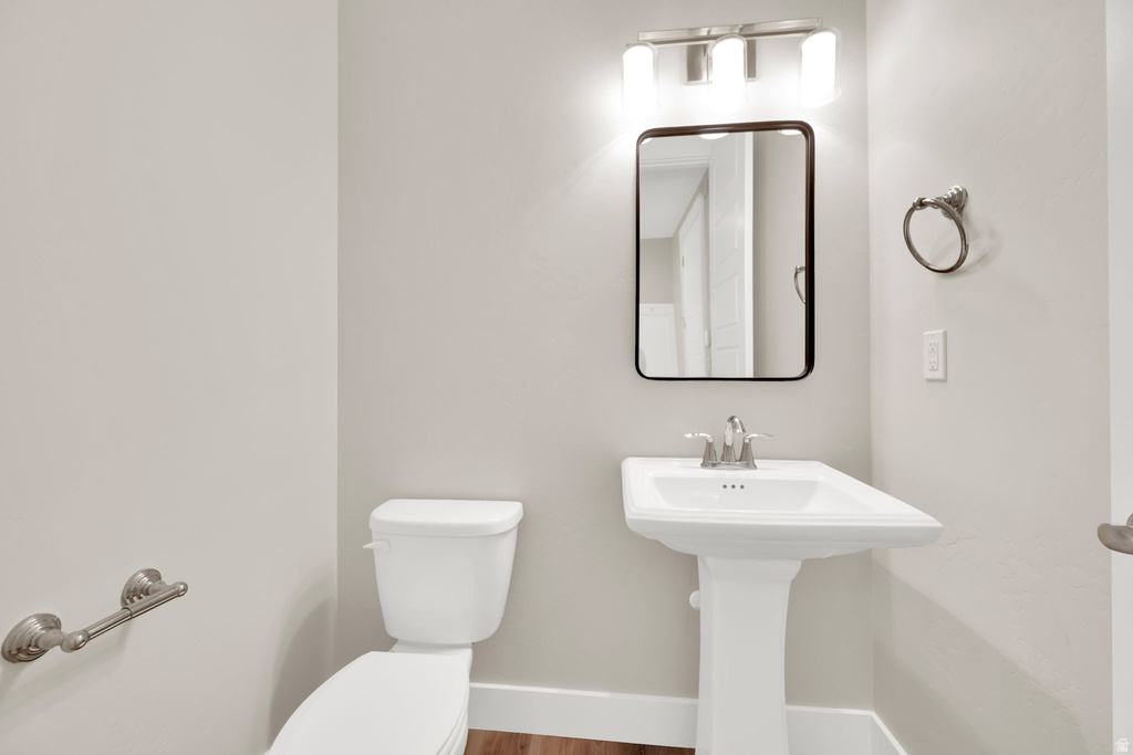 2098 W NICHOLAS FARM LN South Jordan, UT 84095