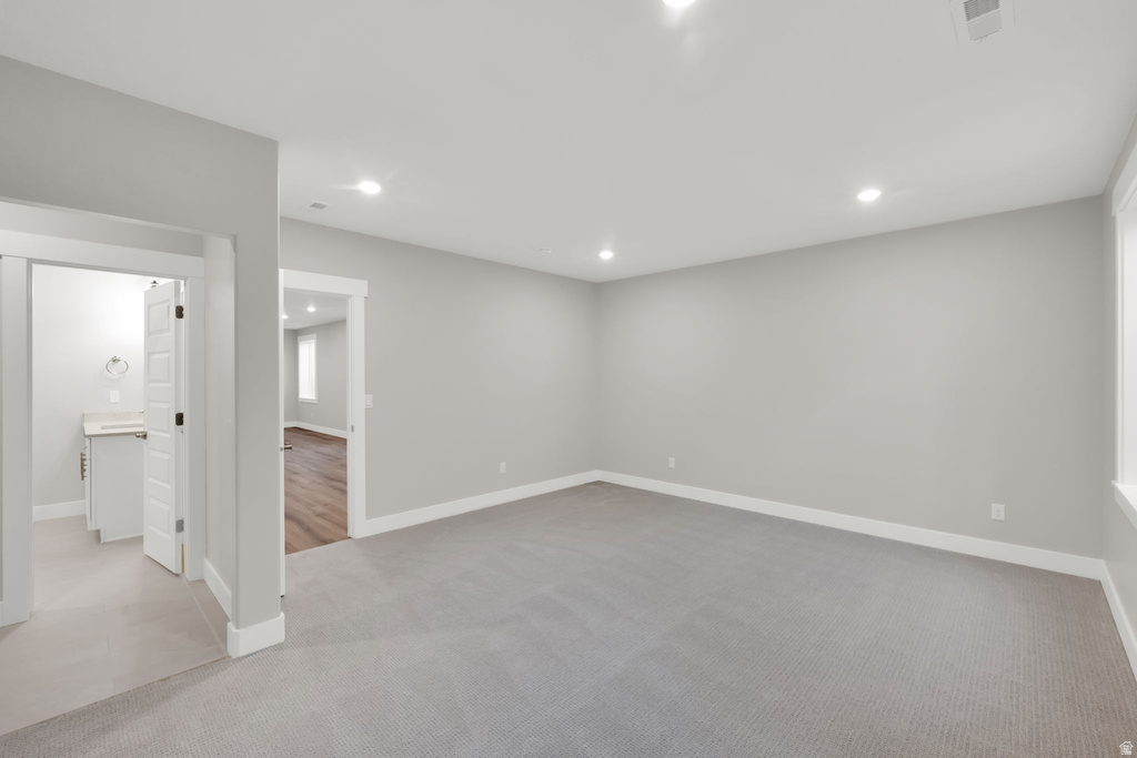 2098 W NICHOLAS FARM LN South Jordan, UT 84095