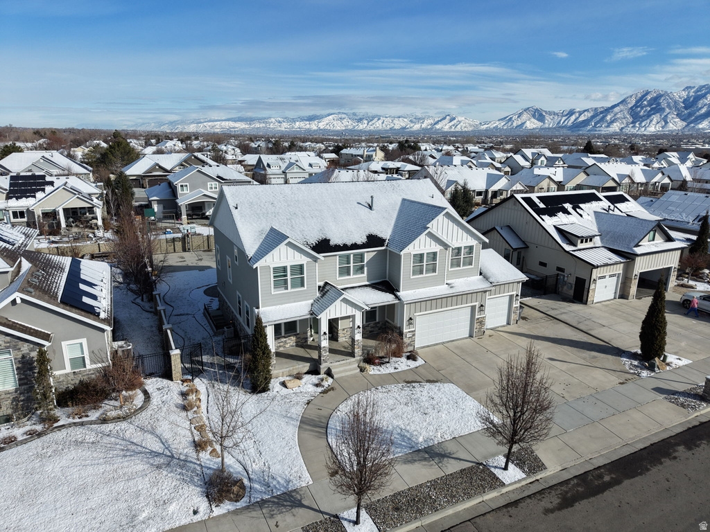 2098 W NICHOLAS FARM LN South Jordan, UT 84095
