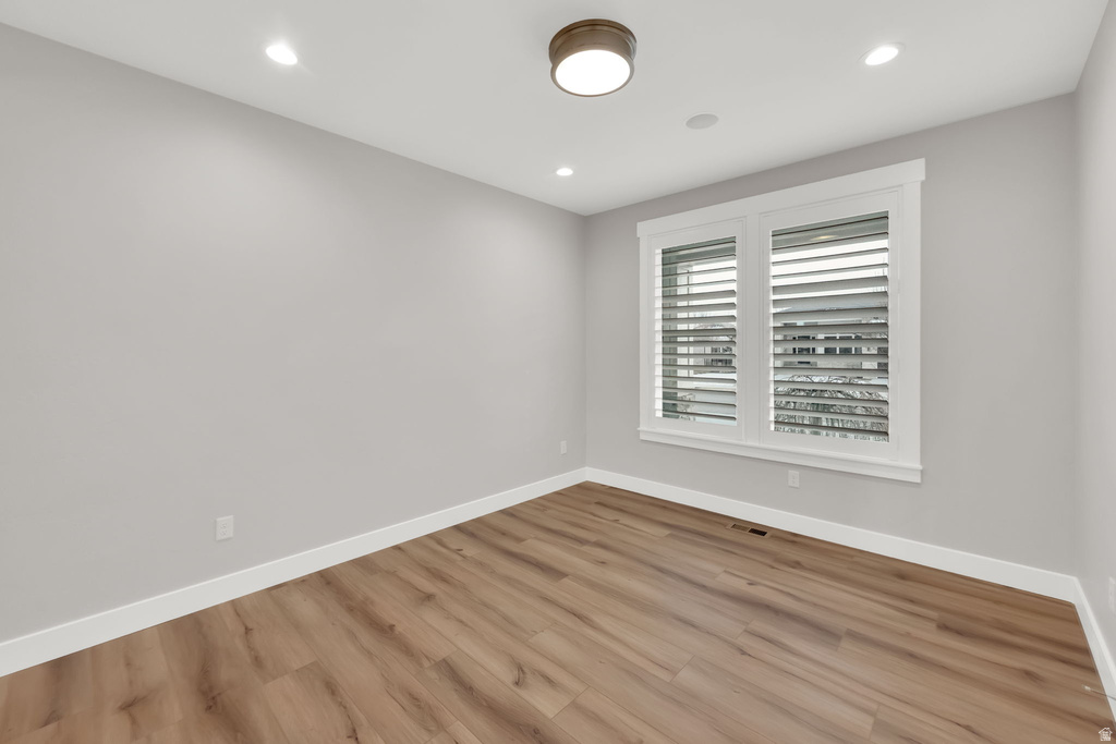 2098 W NICHOLAS FARM LN South Jordan, UT 84095