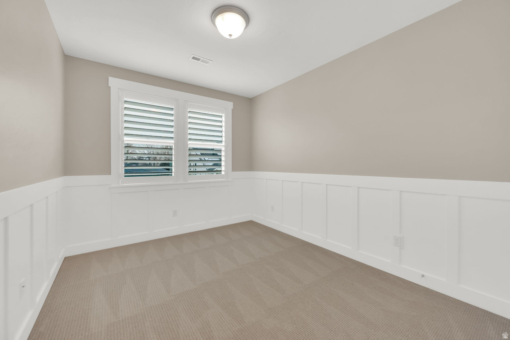 2098 W NICHOLAS FARM LN South Jordan, UT 84095