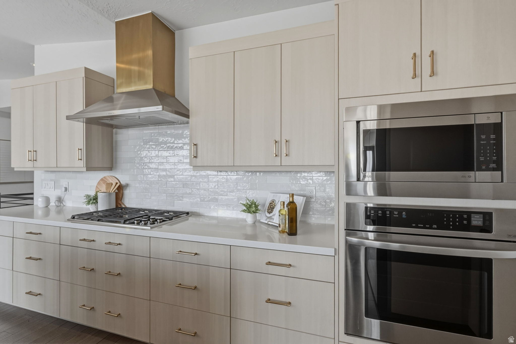 68 E COLUMBUS CT Salt Lake City, UT 84103