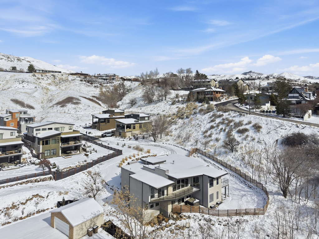 68 E COLUMBUS CT Salt Lake City, UT 84103