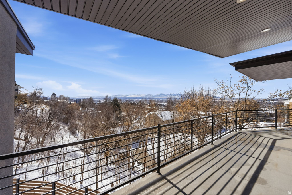 68 E COLUMBUS CT Salt Lake City, UT 84103