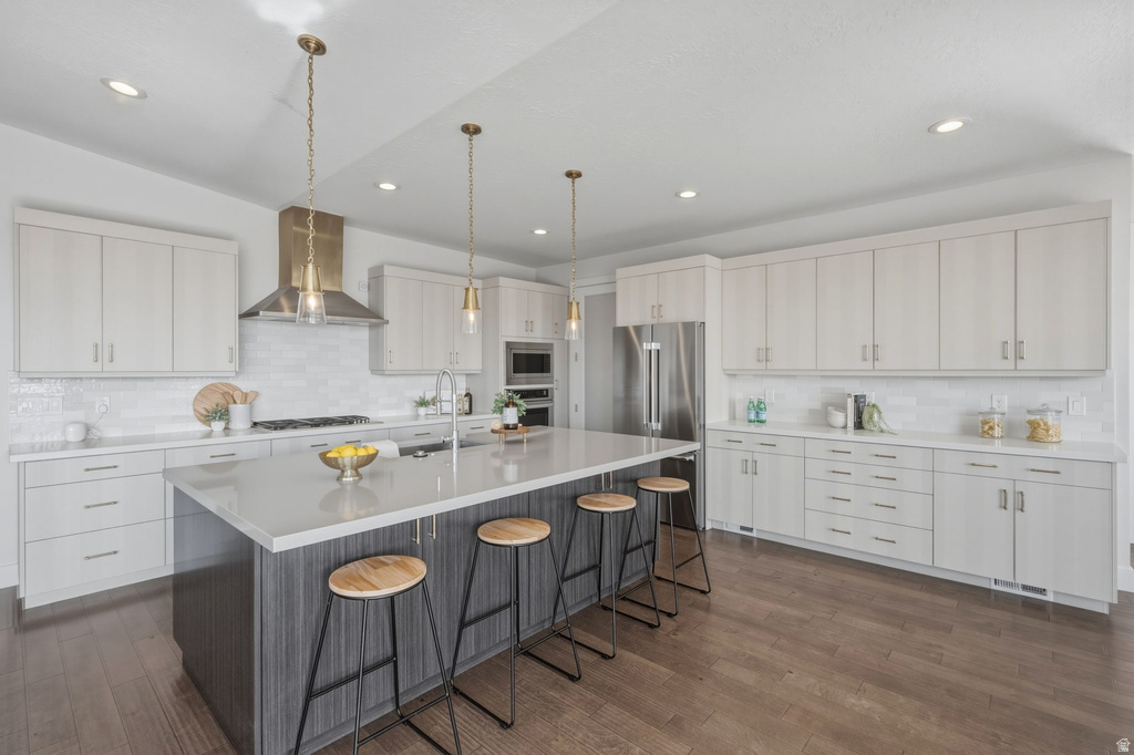 68 E COLUMBUS CT Salt Lake City, UT 84103