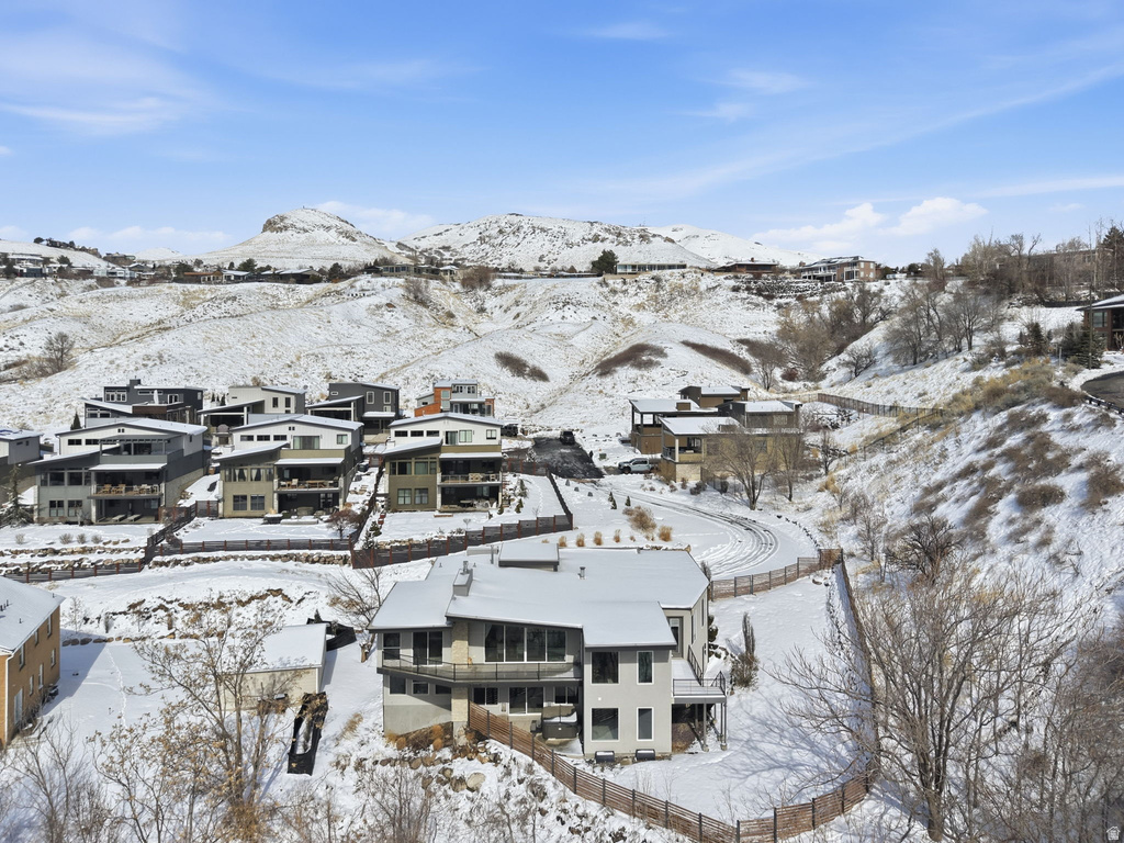 68 E COLUMBUS CT Salt Lake City, UT 84103