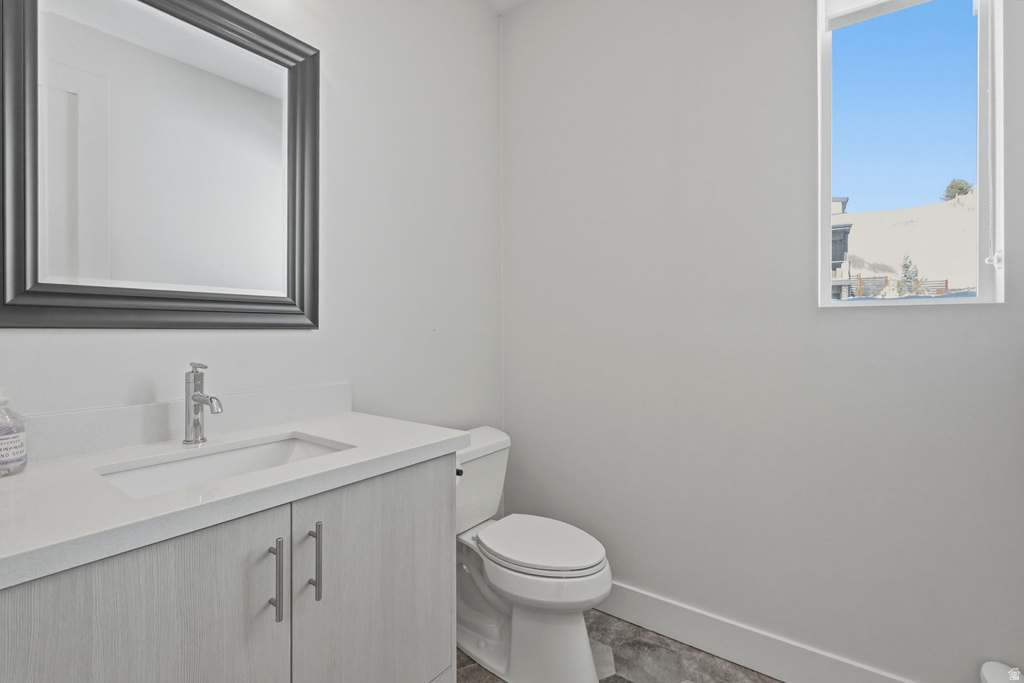 68 E COLUMBUS CT Salt Lake City, UT 84103