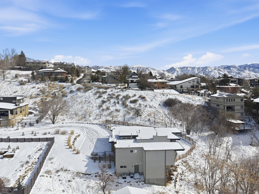 68 E COLUMBUS CT Salt Lake City, UT 84103