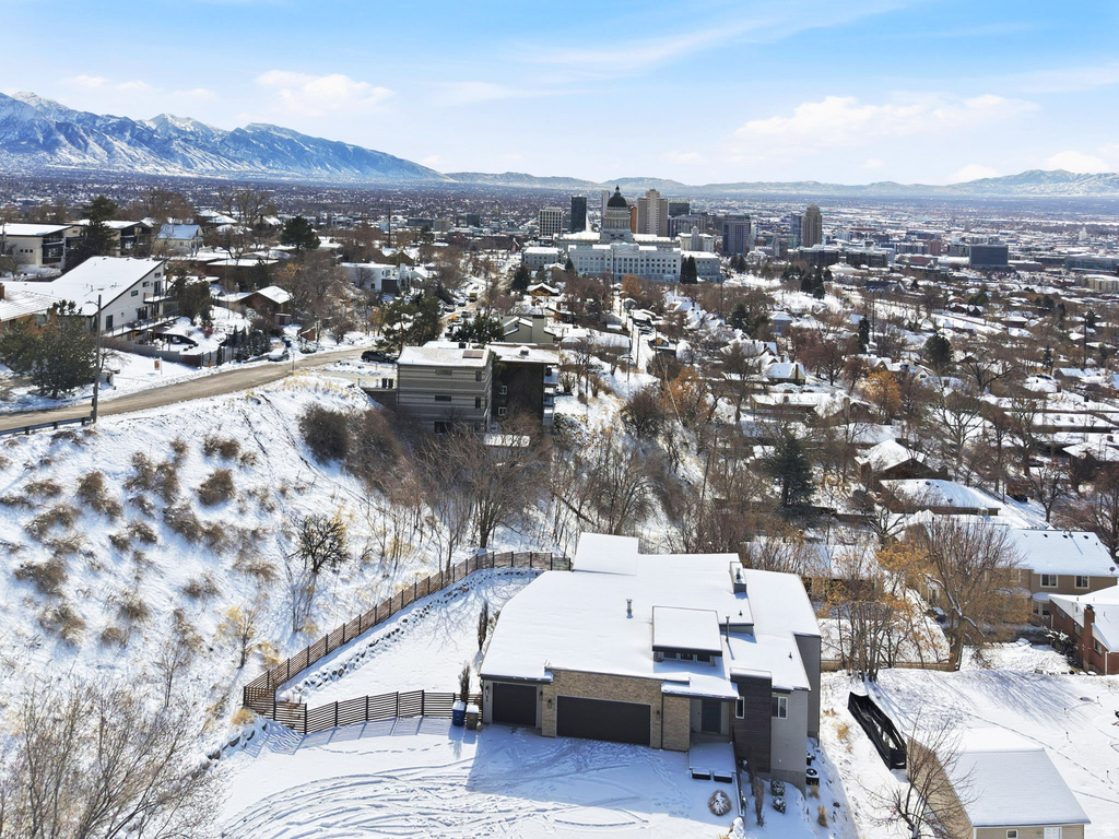 68 E COLUMBUS CT Salt Lake City, UT 84103