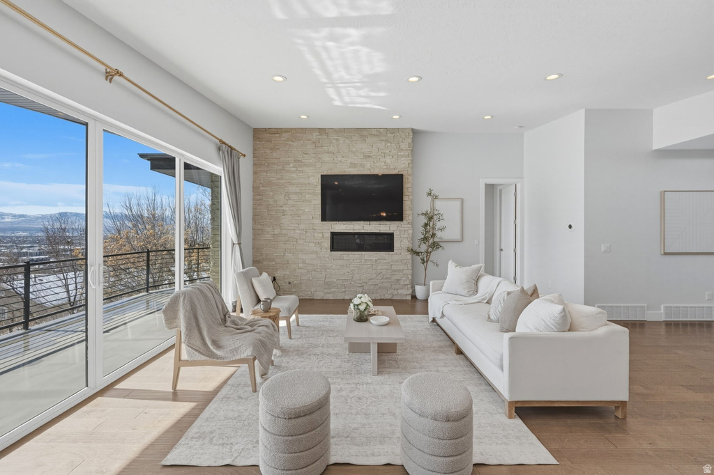 68 E COLUMBUS CT Salt Lake City, UT 84103