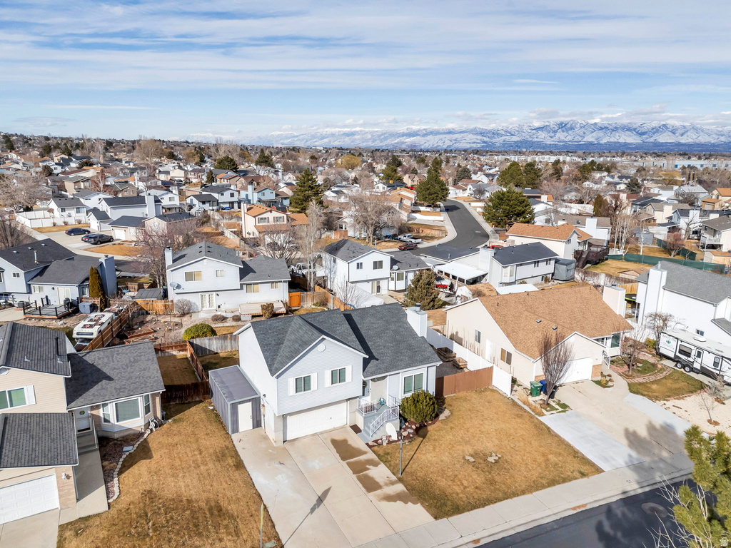 5166 W TICKLEGRASS DR West Jordan, UT 84081