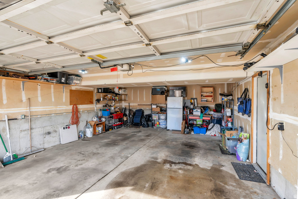 5166 W TICKLEGRASS DR West Jordan, UT 84081