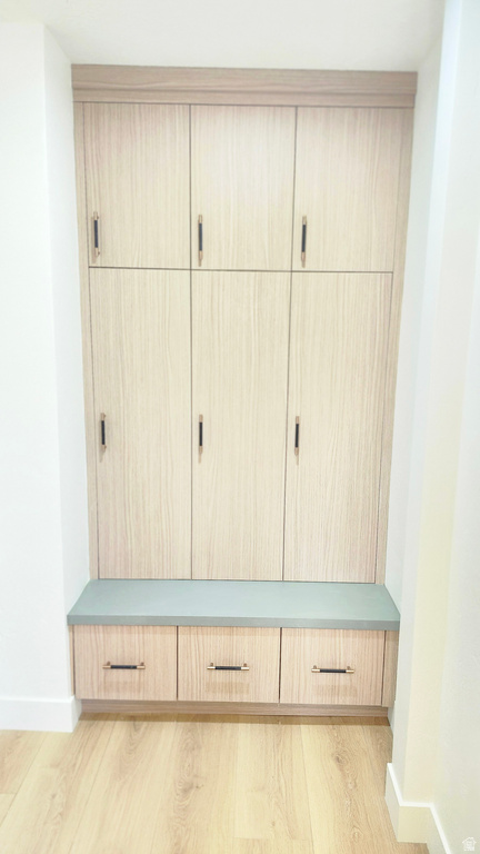 9039 S 1660 E Sandy, UT 84093