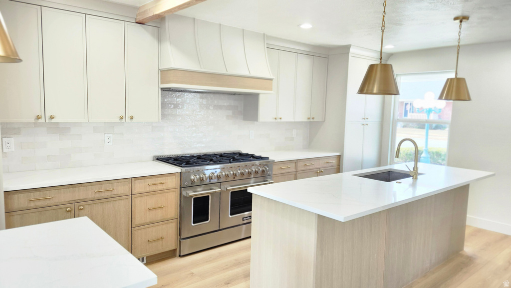 9039 S 1660 E Sandy, UT 84093